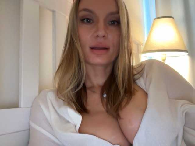 WhiteDirty, en directo ahora en BongaCams