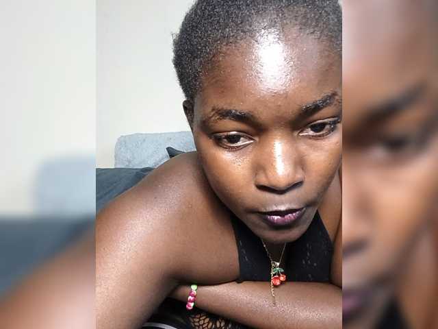 Moonligh live cam on BongaCams