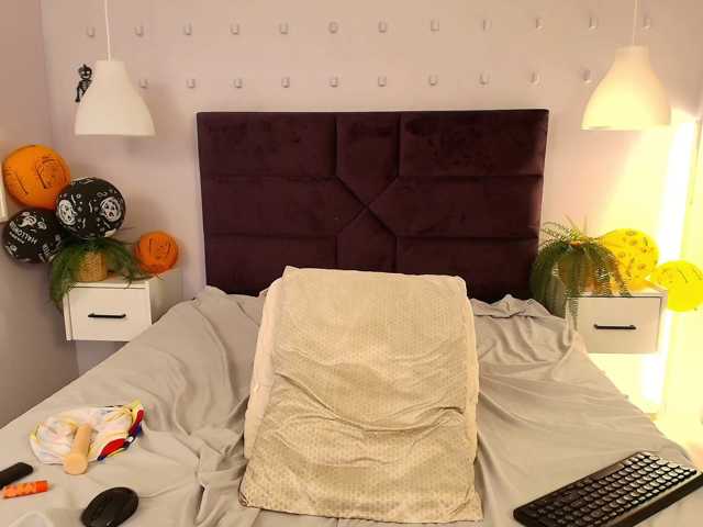 Laylacharmel live cam on BongaCams