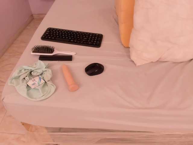 Laylacharmel live cam on BongaCams