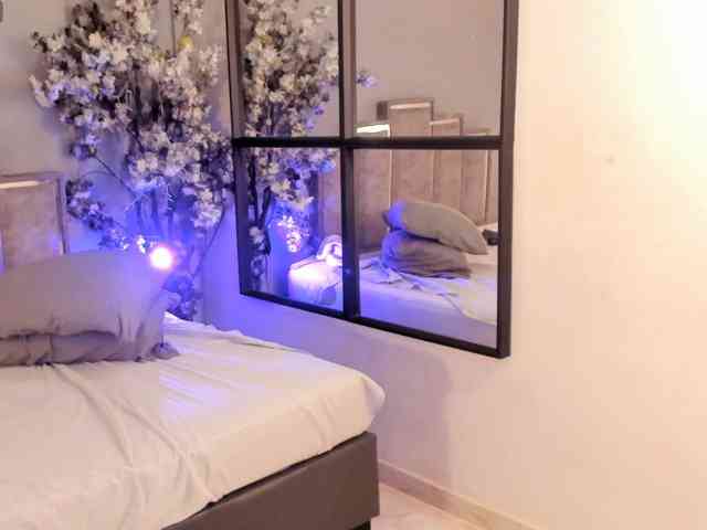 Laylacharmel webcam