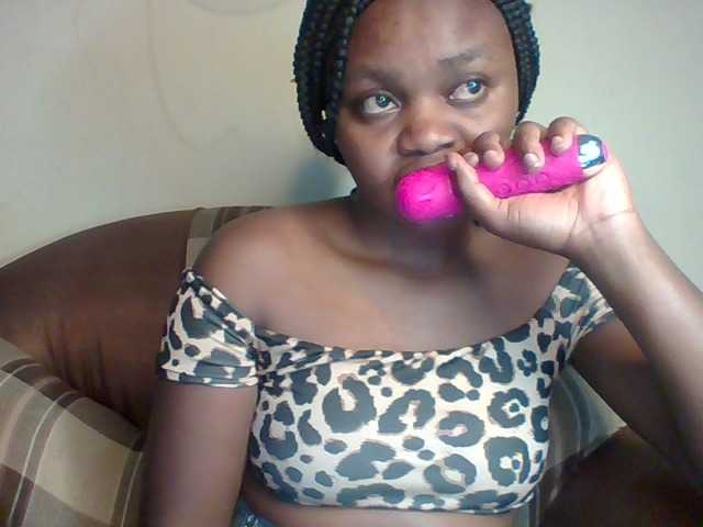 AggieYvette live cam on BongaCams