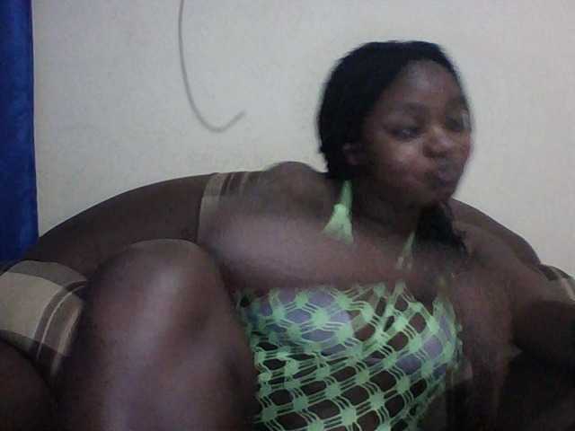 AggieYvette live cam on BongaCams