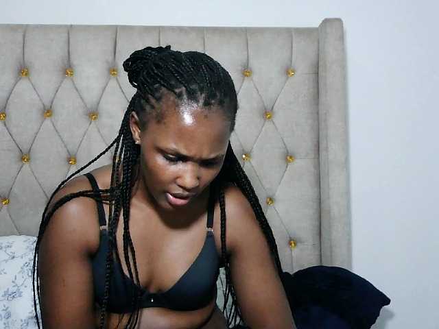 iresistibleprincess live cam on BongaCams