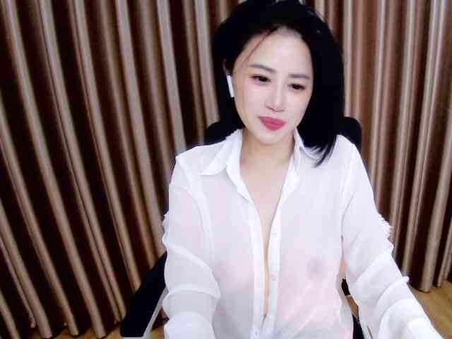 Linh-Amy webcam