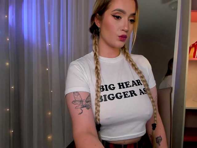 Bulochka-s-koritsey live cam on BongaCams