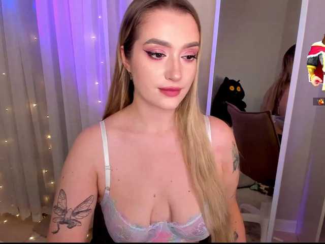 Bulochka-s-koritsey live cam on BongaCams