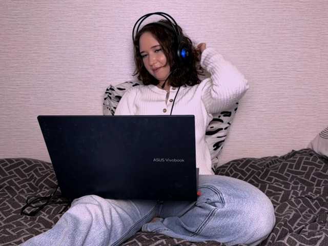 MabelleSchmaus live cam on BongaCams