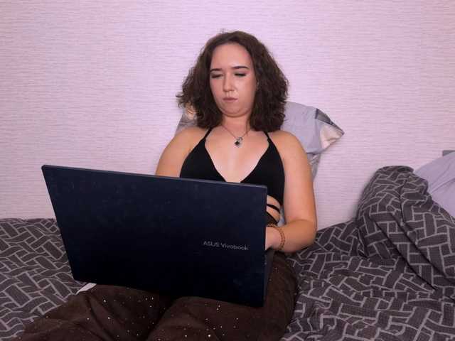 MabelleSchmaus live cam on BongaCams