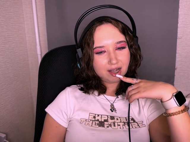 MabelleSchmaus live cam on BongaCams