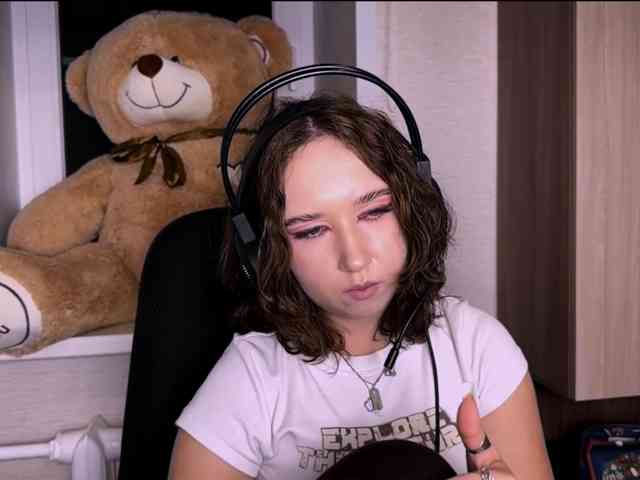 Model: MabelleSchmaus