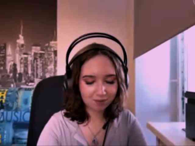 MabelleSchmaus webcam