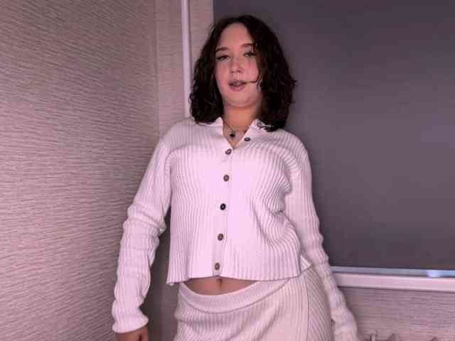 Model: MabelleSchmaus