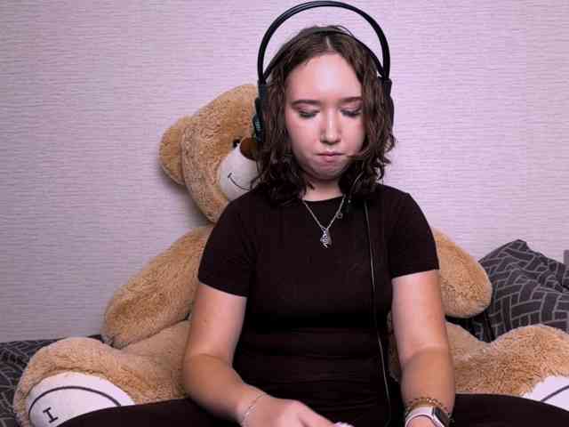 Model: MabelleSchmaus