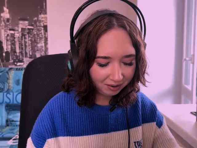 Model: MabelleSchmaus