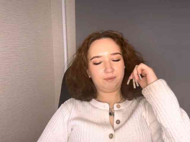 Model: MabelleSchmaus