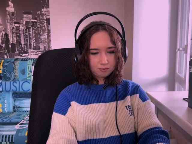 Model: MabelleSchmaus