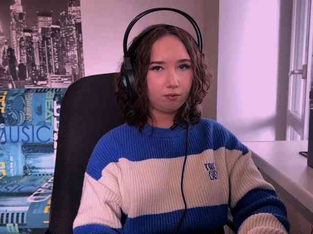 MabelleSchmaus webcam