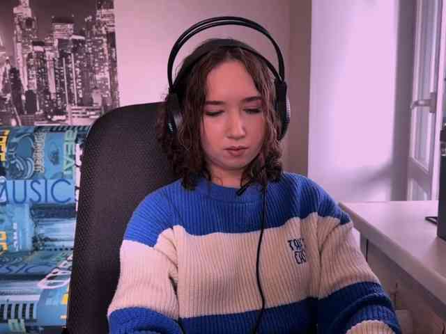 Model: MabelleSchmaus