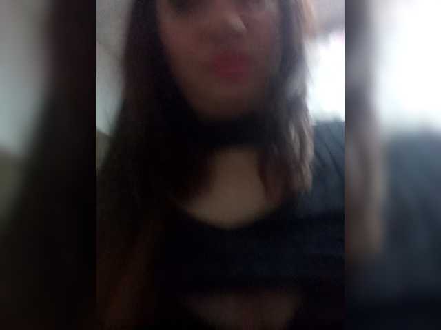 Krissty737 live cam on BongaCams