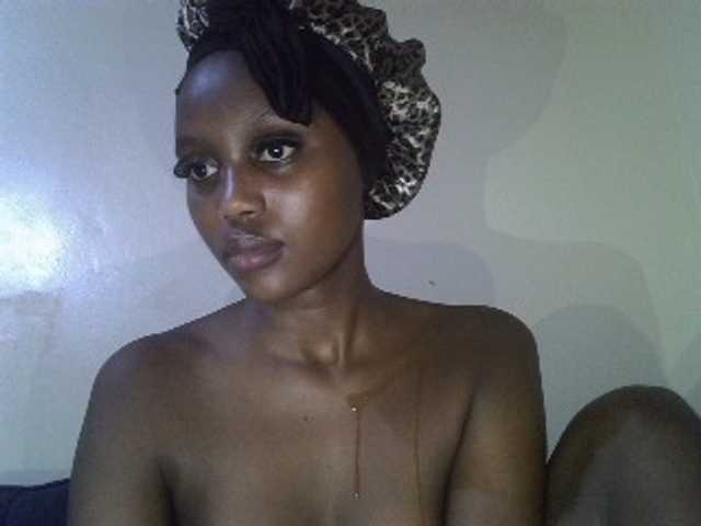 Untamed2 live cam on BongaCams