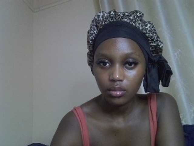 Untamed2 live cam on BongaCams