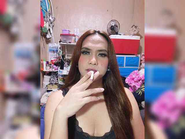 Trans-Nicole