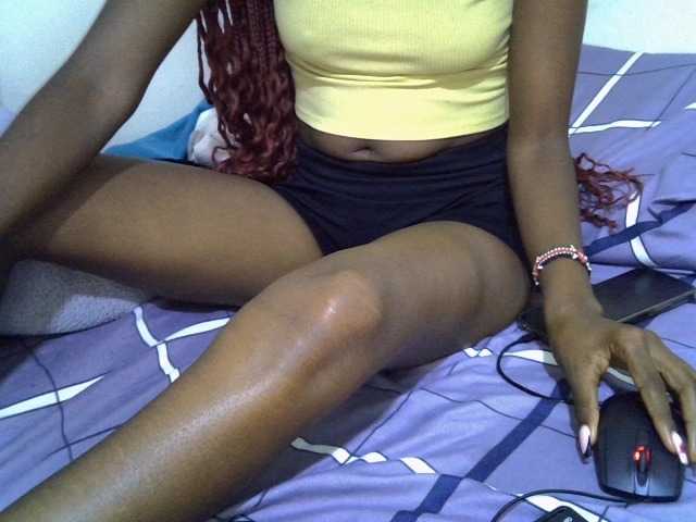 Cherry021 live cam on BongaCams