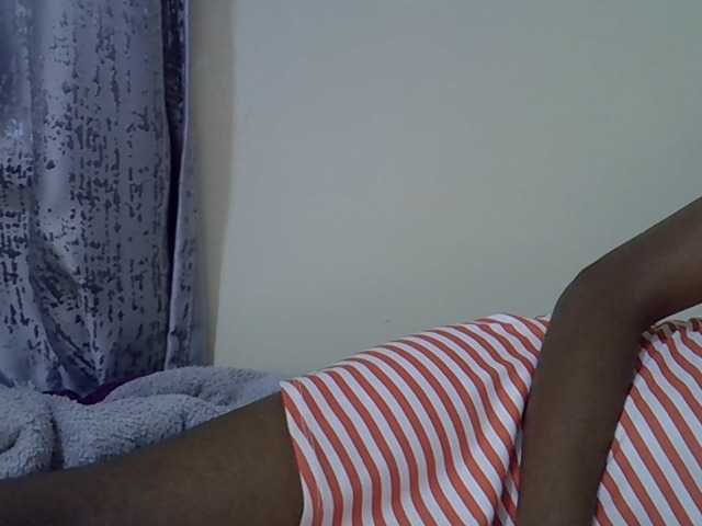 Cherry021 live cam on BongaCams