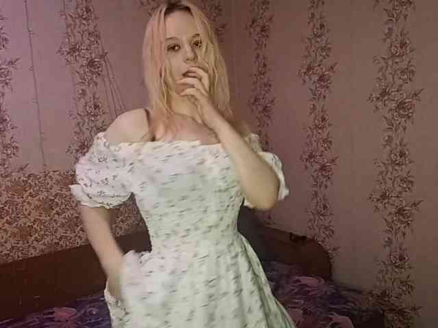 AlanaKavadias webcam