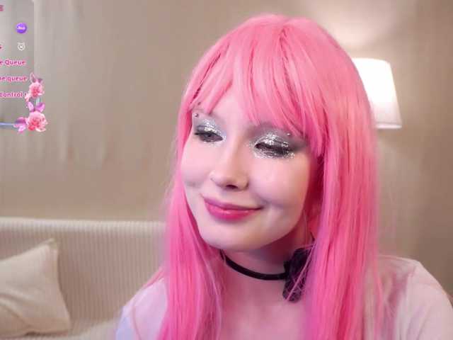 honeyblon live cam on BongaCams