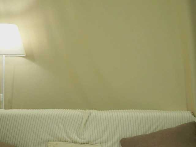 honeyblon live cam on BongaCams