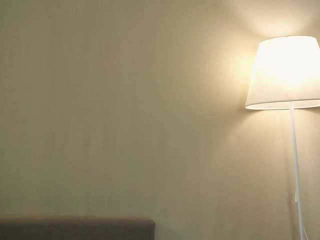honeyblon, live now on BongaCams
