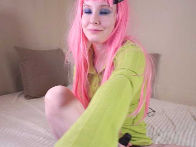 honeyblon live cam on BongaCams