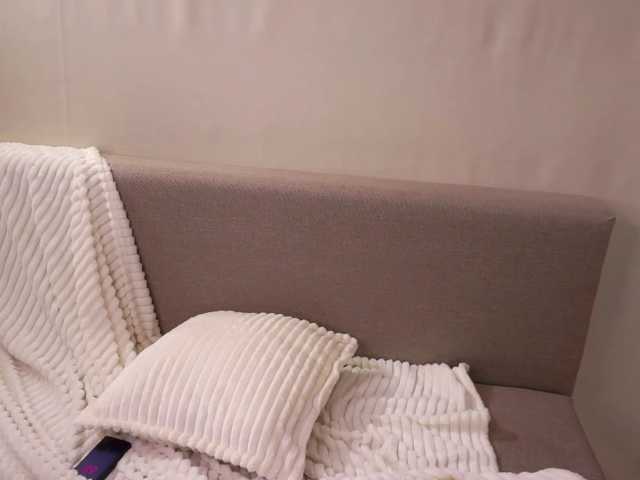 honeyblon, en vivo ahora en BongaCams