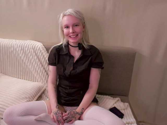 honeyblon, en vivo ahora en BongaCams