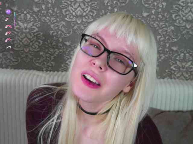 honeyblon webcam