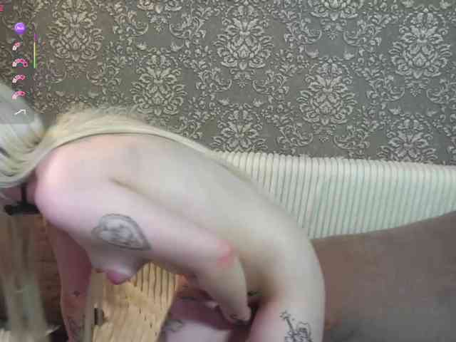 honeyblon webcam