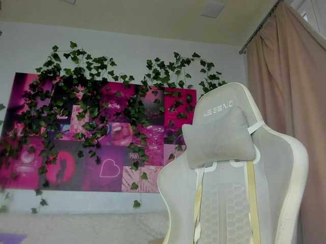 KateBurlesk live cam on BongaCams
