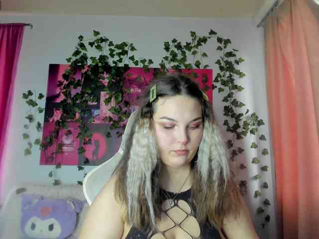 KateBurlesk webcam
