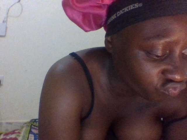Trianatury live cam on BongaCams