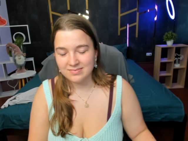 Miaa-Berry live cam on BongaCams