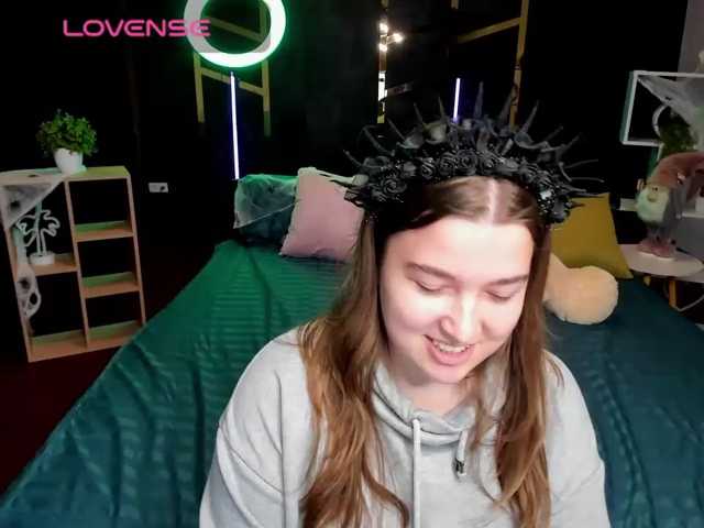 Miaa-Berry live cam on BongaCams
