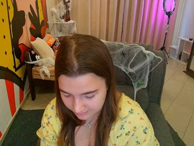 Miaa-Berry live cam on BongaCams