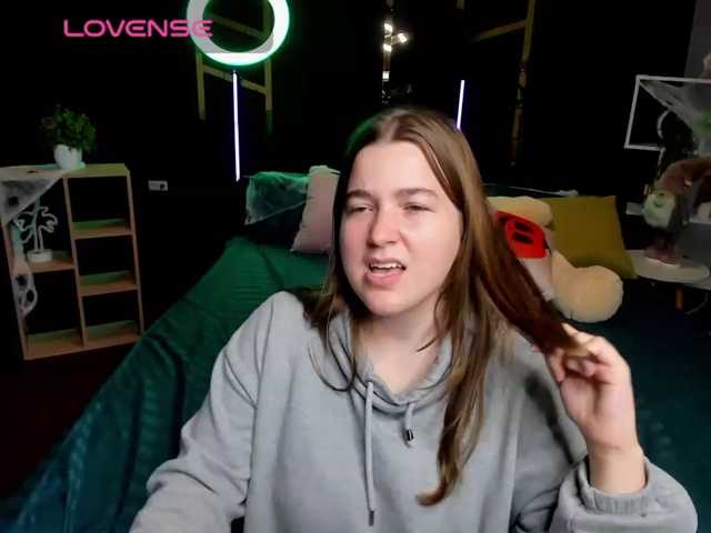 Miaa-Berry live cam on BongaCams