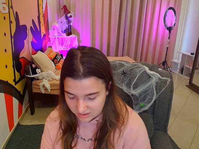 Miaa-Berry live cam on BongaCams