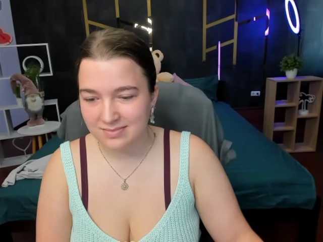 Miaa-Berry live cam on BongaCams