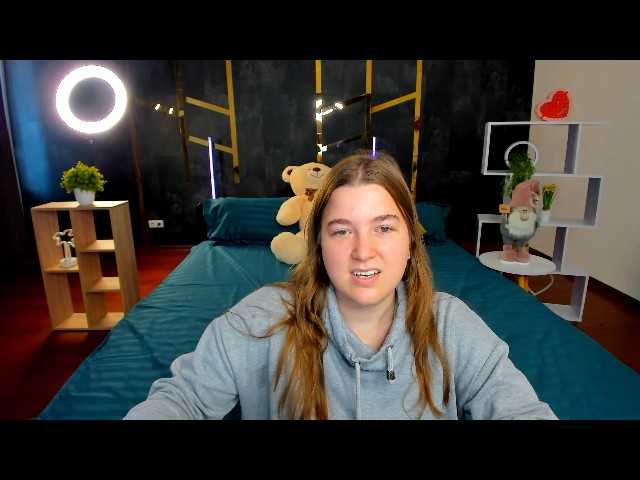 Miaa-Berry live cam on BongaCams