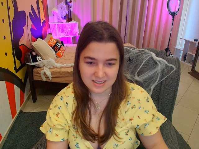 Miaa-Berry live cam on BongaCams