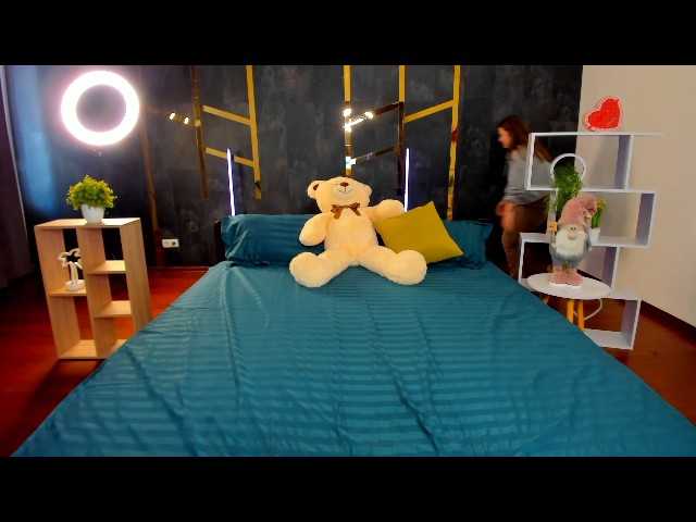 Miaa-Berry live cam on BongaCams